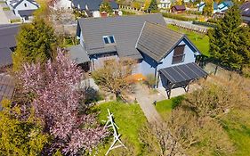 Akacjowa Zatoka - Pokoje i Apartamenty